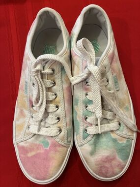 K-Swiss Tie-Dye Canvas Sneakers Size 9 in Pastel Multicolor